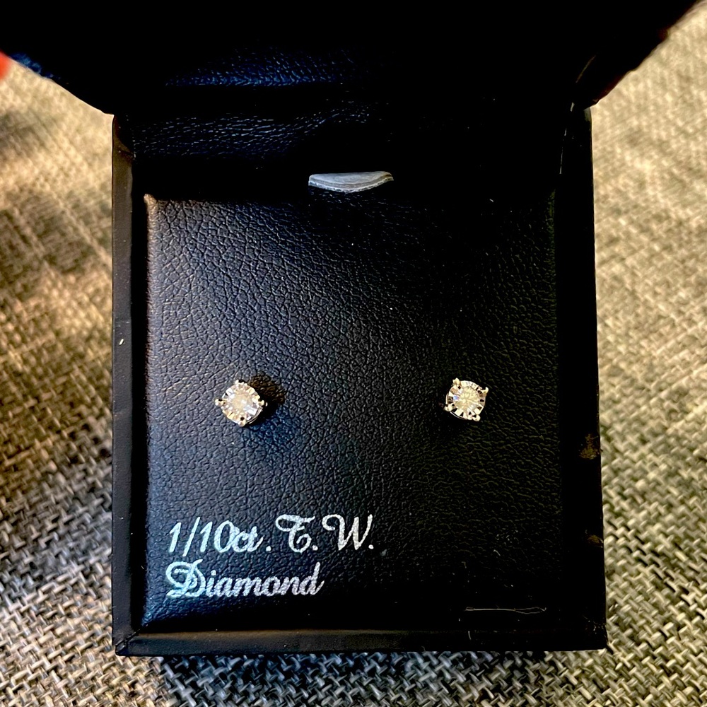 Diamond earrings